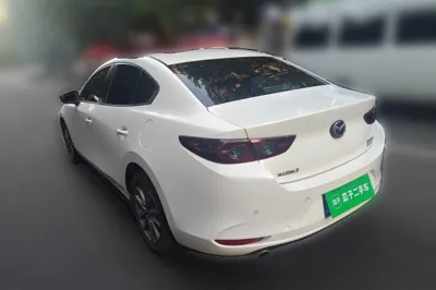 Mazda Mazda 3 Axela 2021, 49900 км, за 9629 USD
