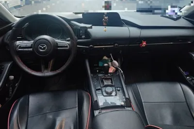 Mazda Mazda 3 Axela 2021, 49900 км, за 9629 USD - фото 9