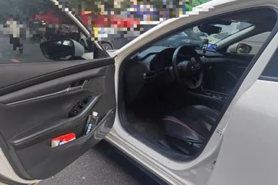 Mazda Mazda 3 Axela 2021, 49900 км, за 9629 USD - фото 22