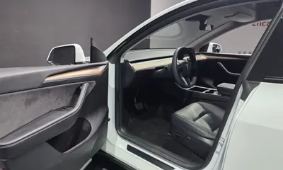 Tesla Model Y 2023, 46023 км, за 24696.08 USD - фото 10