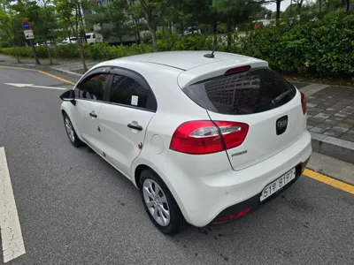 Kia Pride 2014, 93742 км, за 3429.76 USD - фото 7