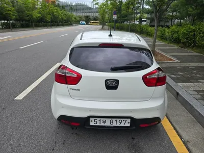Kia Pride 2014, 93742 км, за 3429.76 USD - фото 8