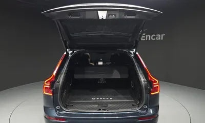 Volvo XC60 2022, 41791 км, за 31788.33 USD - фото 20
