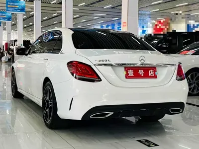 Mercedes-Benz C-Class 2021, 81000 км, за 19514.63 USD