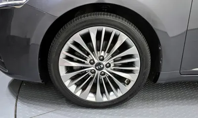 Kia K7 2016, 144697 км, за 6108.77 USD