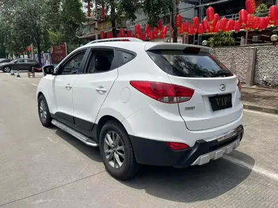 Hyundai ix35 2015, 93000 км, за 5665.48 USD - фото 7