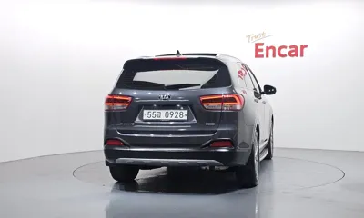 Kia Sorento 2016, 143326 км, за 8465.19 USD