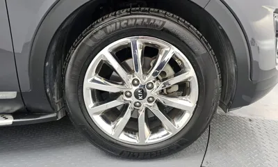 Kia Sorento 2016, 143326 км, за 8465.19 USD