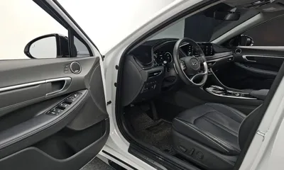 Hyundai Sonata 2022, 18202 км, за 36111.28 USD - фото 11