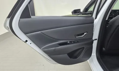 Hyundai Avante 2024, 17570 км, за 15536.63 USD - фото 25