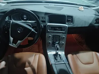 Volvo S60 2016, 54600 км, за 7357.13 USD - фото 12