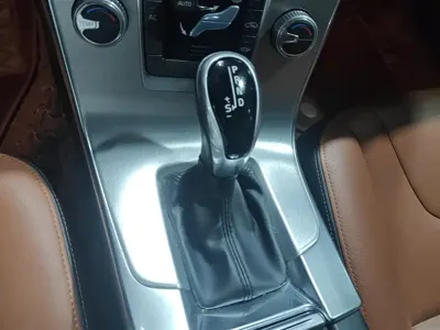 Volvo S60 2016, 54600 км, за 7357.13 USD - фото 16