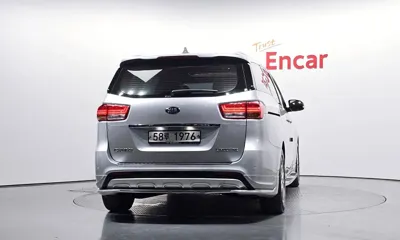 Kia Canival 2017, 96960 км, за 7870.55 USD