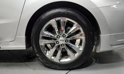 Kia Canival 2017, 96960 км, за 7870.55 USD