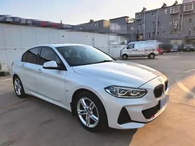 BMW 1 Series 2020, 95000 км, за 8799.12 USD