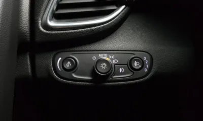 ChevroletGMDaewoo Trax 2017, 86491 км, за 3054.39 USD - фото 19
