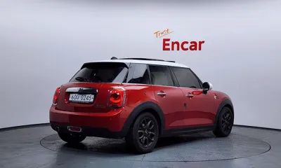 MINI Cooper 2016, 55357 км, за 7267.92 USD