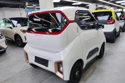 Baojun E200 2018, 33100 км, за 4637 USD - фото 6