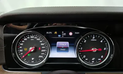 Mercedes-Benz E-Class 2017, 79402 км, за 13781.44 USD - фото 8