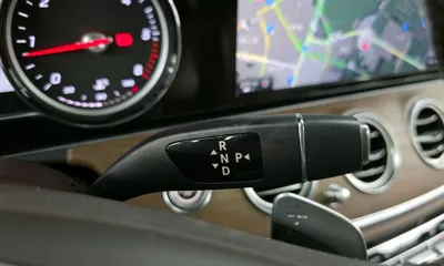 Mercedes-Benz E-Class 2017, 79402 км, за 13781.44 USD - фото 9