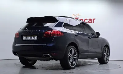 Porsche Cayenne 2011, 124691 км, за 9064.63 USD