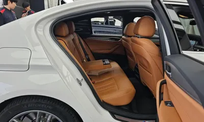BMW 5-Series 2018, 64294 км, за 14113.17 USD - фото 12