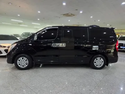 Hyundai Starex 2018, 30211 км, за 9425.99 USD