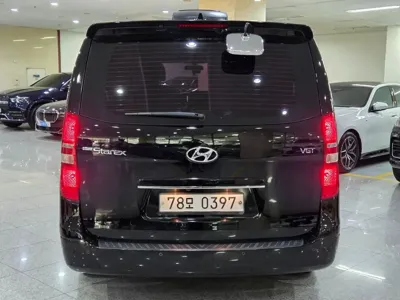 Hyundai Starex 2018, 30211 км, за 9425.99 USD