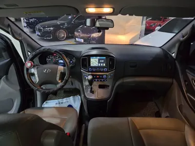 Hyundai Starex 2018, 30211 км, за 9425.99 USD - фото 9