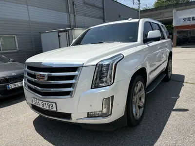 Cadillac Escalade 2017, 133384 км, за 20349.22 USD