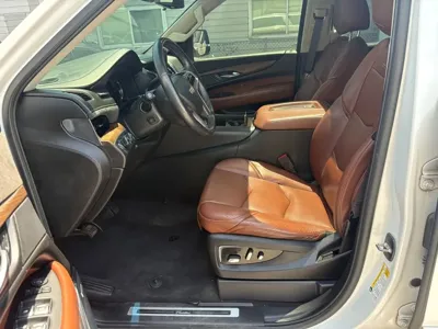 Cadillac Escalade 2017, 133384 км, за 20195.45 USD - фото 7