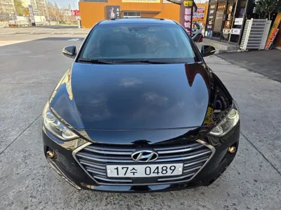 Hyundai Avante · 2017 год