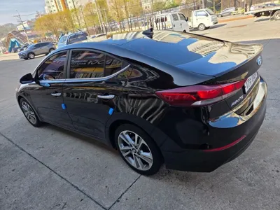 Hyundai Avante 2017, 134964 км, за 4547.23 USD - фото 6