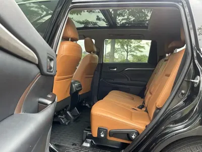 Toyota Highlander 2020, 60000 км, за 21600.52 USD - фото 15