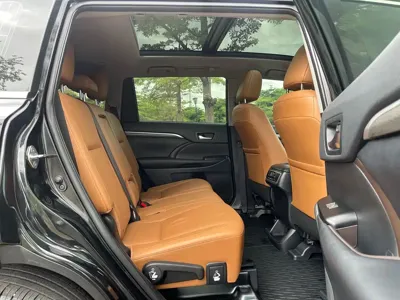 Toyota Highlander 2020, 60000 км, за 21600.52 USD - фото 17