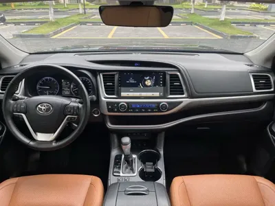 Toyota Highlander 2020, 60000 км, за 21600.52 USD - фото 19