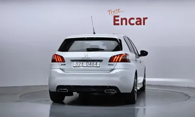 Peugeot 308 2016, 108467 км, за 4620.57 USD