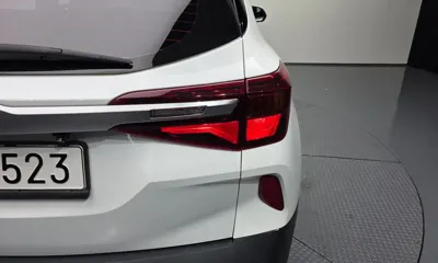 Kia Seltos 2022, 104907 км, за 10939.63 USD - фото 23