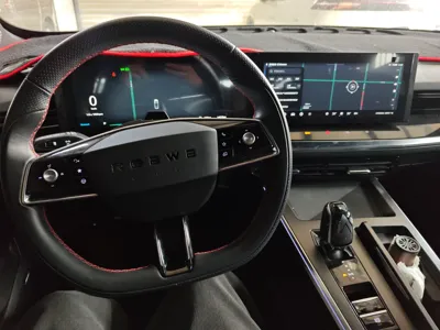Roewe RX5 Max 2022, 14600 км, за 10532 USD - фото 19
