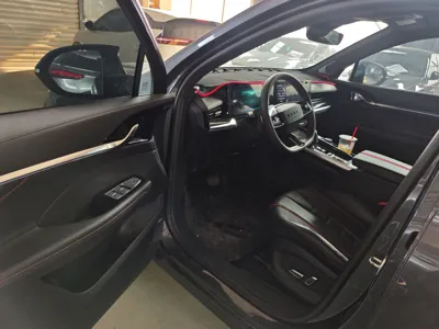 Roewe RX5 Max 2022, 14600 км, за 10532 USD - фото 20