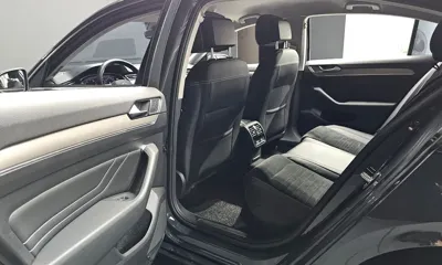 Volkswagen Passat 2021, 87093 км, за 14260.59 USD - фото 26