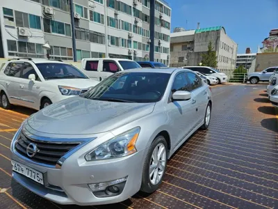 Nissan Altima 2013, 142303 км, за 2494.42 USD