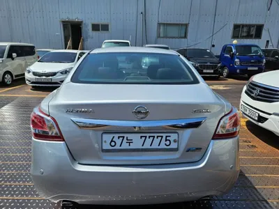 Nissan Altima 2013, 142303 км, за 2494.42 USD