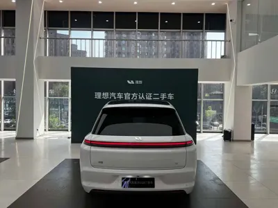 Li Auto Li L8 2025, 11000 км, за 43524.76 USD - фото 9