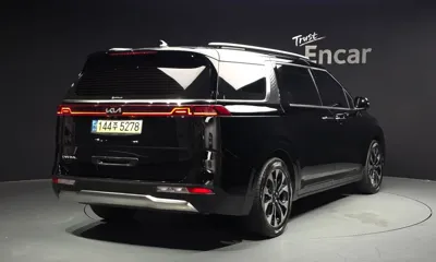 Kia Canival 2023, 98398 км, за 17239.15 USD
