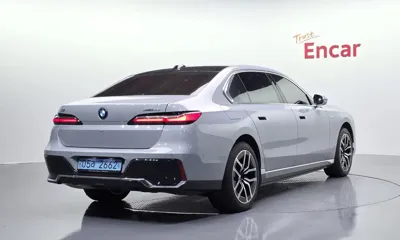 BMW i7 2023, 20555 км, за 90718.13 USD