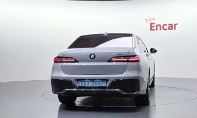 BMW i7 2023, 20555 км, за 90718.13 USD
