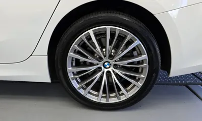BMW 3-Series 2021, 47989 км, за 18589.06 USD
