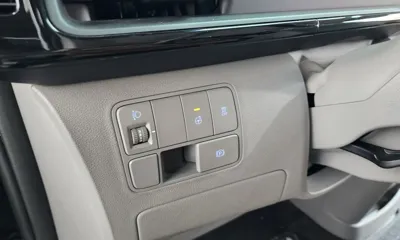 Hyundai Staria 2022, 112003 км, за 15302.46 USD - фото 28