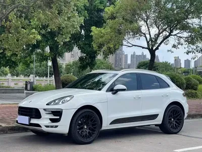 Porsche Macan · 2018 год